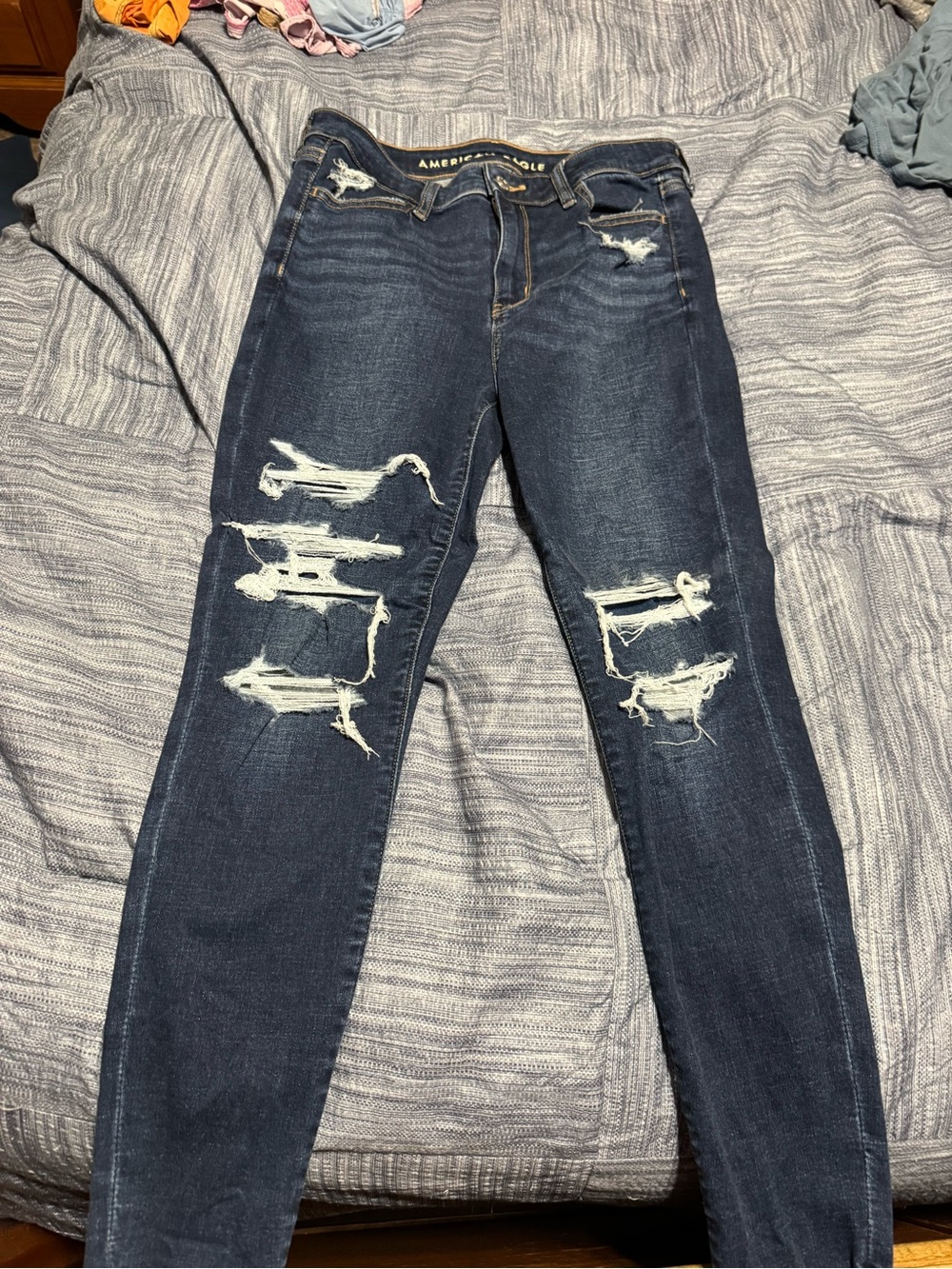 American Eagle High-Rise Women's Dark Blue Distressed Skinny Jeans